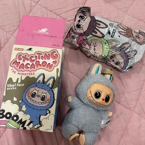 LAFUFU Pop Mart Exciting Macaron Monster Figure - Gray